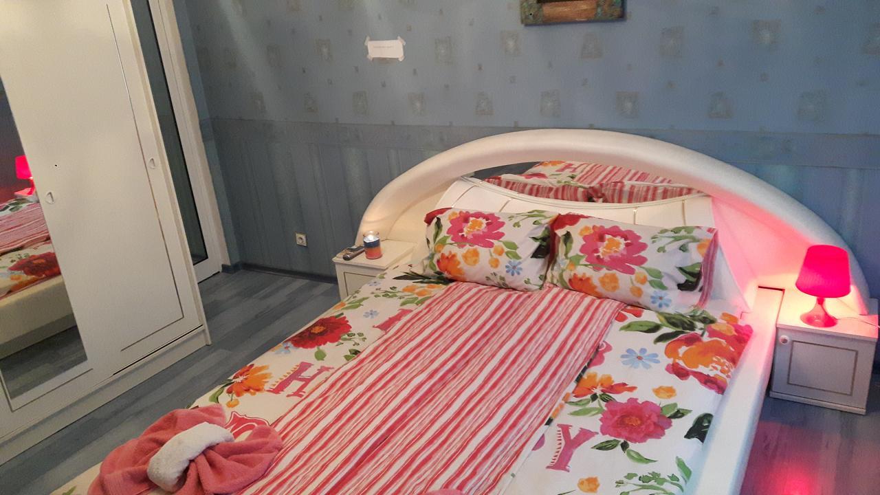 Guesthouse Jasmin Sapareva Banya Bagian luar foto
